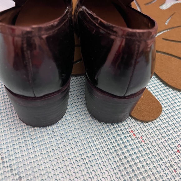 Lord & Taylor Vintage Black Patent Leather Loafers - Picture 3 of 4